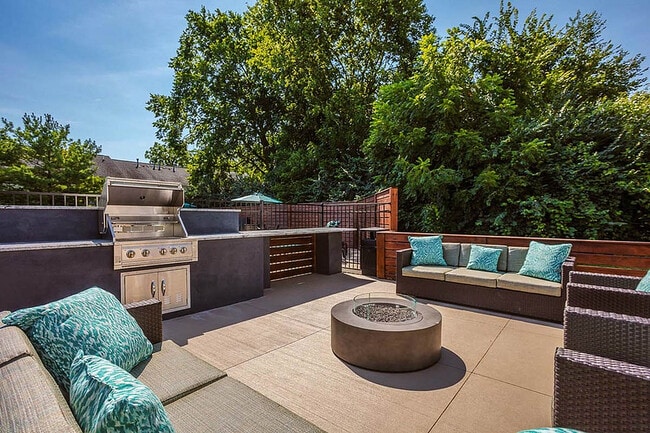 Alkire Glen, Columbus, OH 43228 - photo 4