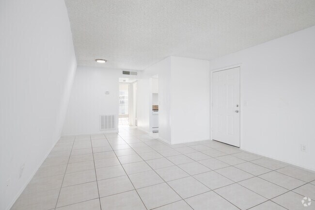 The Villas At Pinecrest, Orlando, FL 32822 - photo 7