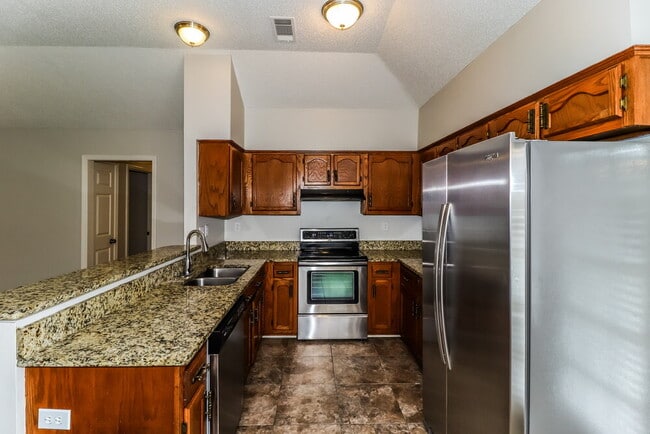 7001 Bellevue Trace, Cordova, TN 38016 - photo 7