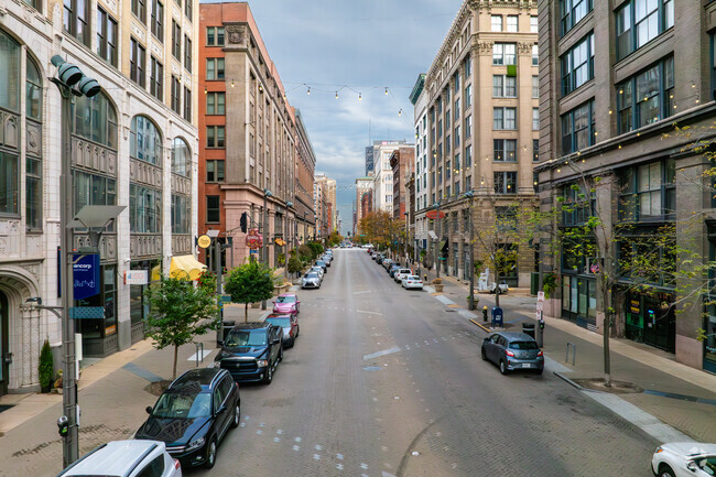 Washington Avenue in St. Louis is a hot spot for shopping and nightlife.