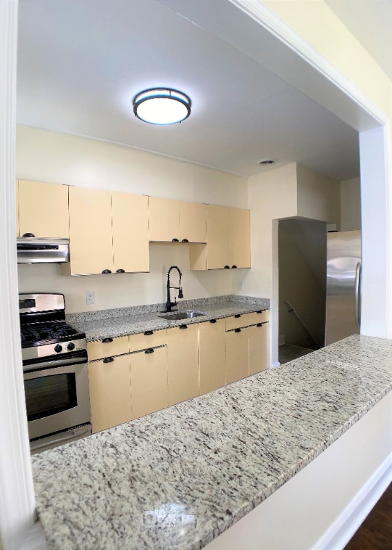 95 Kentway, Dundalk, MD 21222