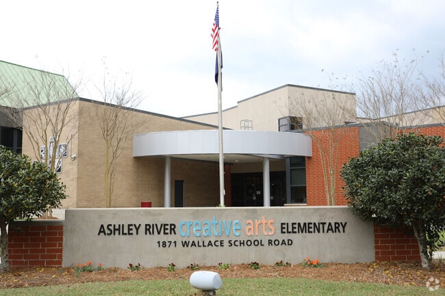 Ashley River Creative Arts Elementary is ranked #1 best public elementary in Charleston area.