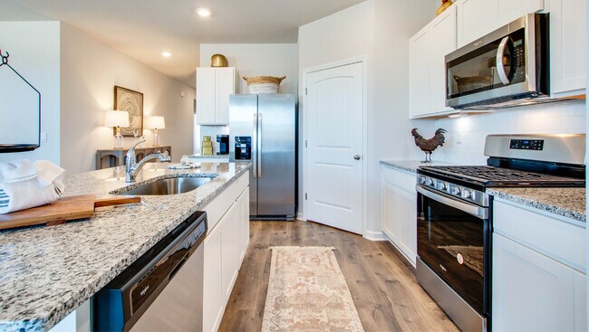 7328 Hawkins Manor S, Mobile, AL 36695 - photo 6