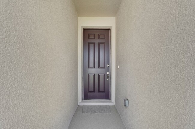 5035 Abigail Dr, Winter Haven, FL 33859 - photo 2