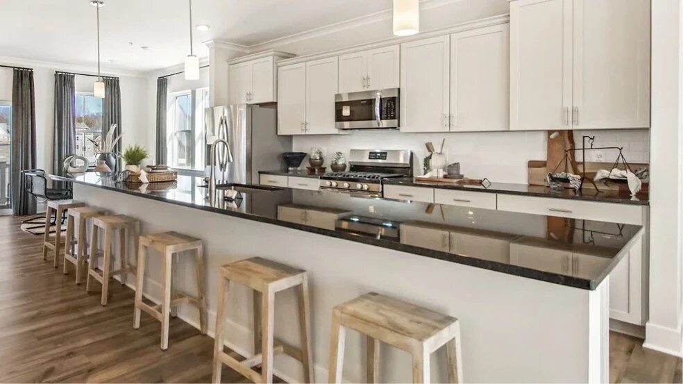 10640 Roundstone Ln, White Plains, MD 20695 - photo 1