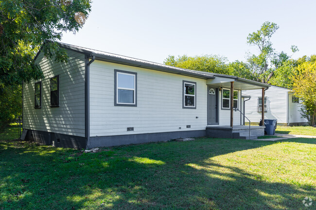 In Hawthorne you can find renovated homes alongside original 1950shomes with value still to add.