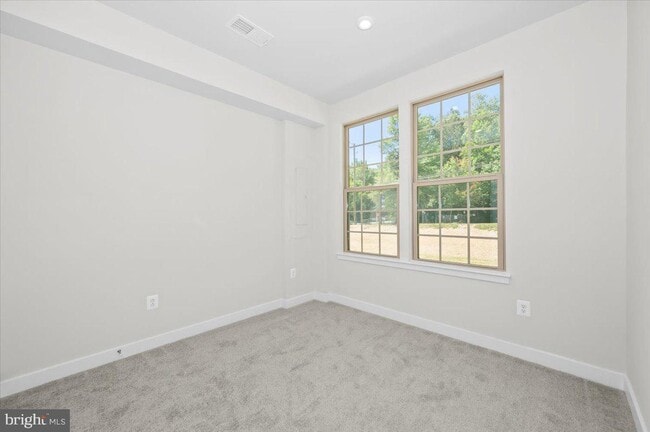 19822 Habitat Terrace, Montgomery Village, MD 20886 - photo 4