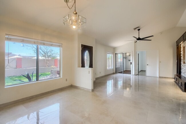 18202 N 19th St, Phoenix, AZ 85022 - photo 6