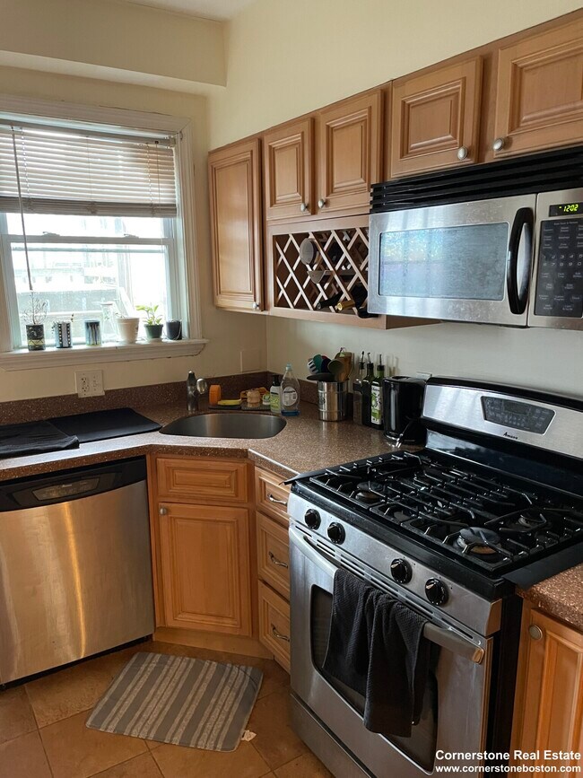 7 Chesterton St unit 1, Roxbury, MA 02119 - photo 2