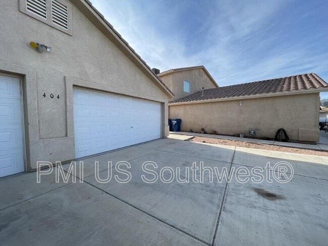 404 Anna Cir unit A, Bullhead City, AZ 86442 - photo 2