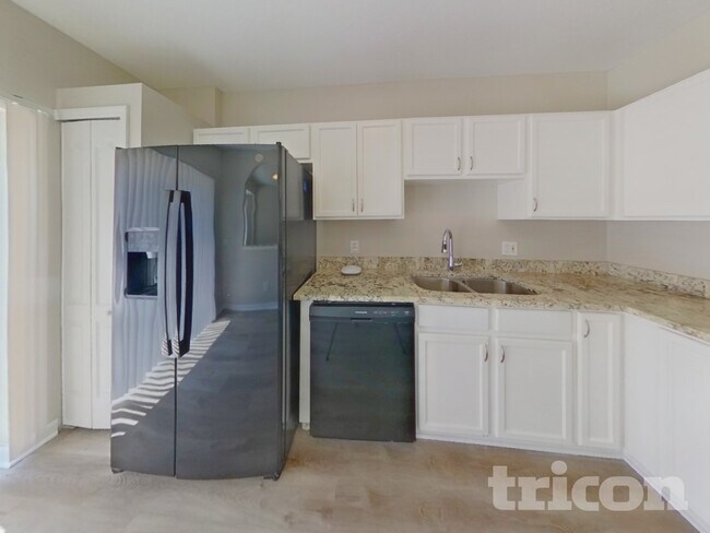 10645 Navigation Dr, Riverview, FL 33579 - photo 6