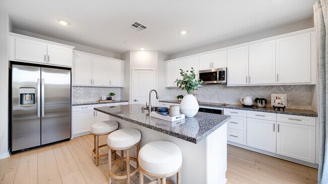 3255 Sprout Paseo unit 36035610, Ontario, CA 91761 - photo 6