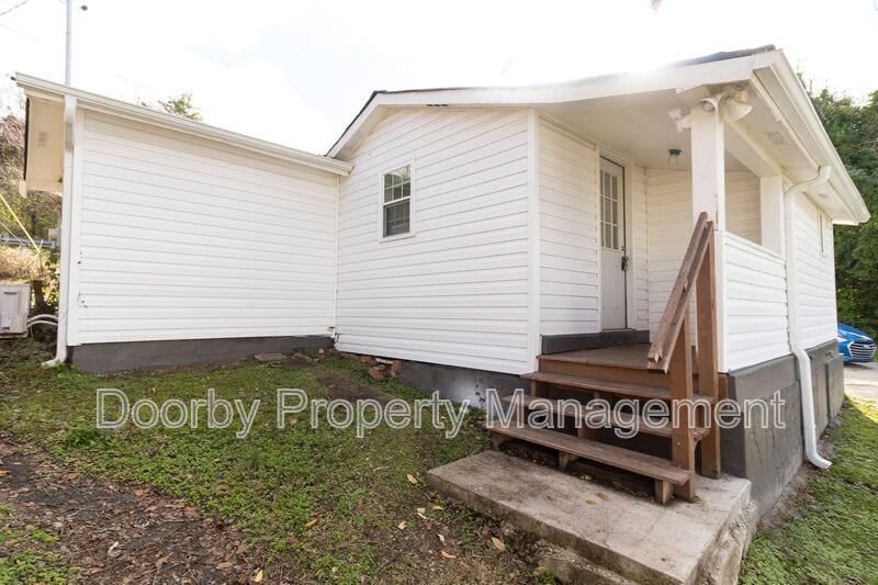 2602 14th Ave unit B, Chattanooga, TN 37407 - photo 1