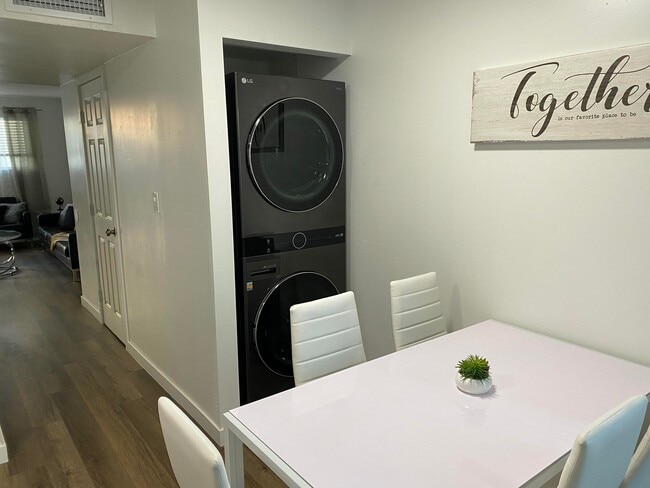 Dobbins Place, Glendale, AZ 85301 - photo 3