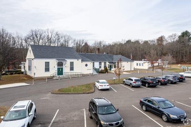 Bakerville Consolidated School has a teacher to student ratio of 13-1.