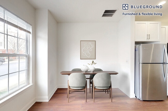 152 Shipyard Dr unit FL2-ID5281A, Hingham, MA 02043 - photo 4