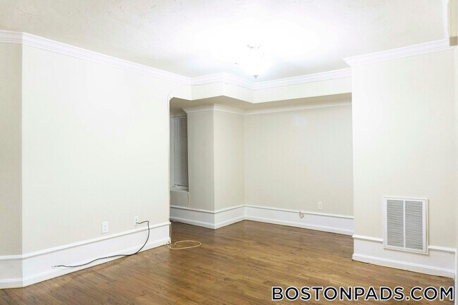 712 Shawmut Ave unit 1R, Roxbury, MA 02119 - photo 5