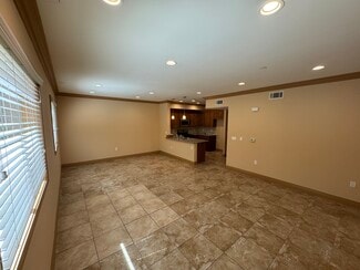 17825 Devonshire St Unit 106, Northridge, CA 91325