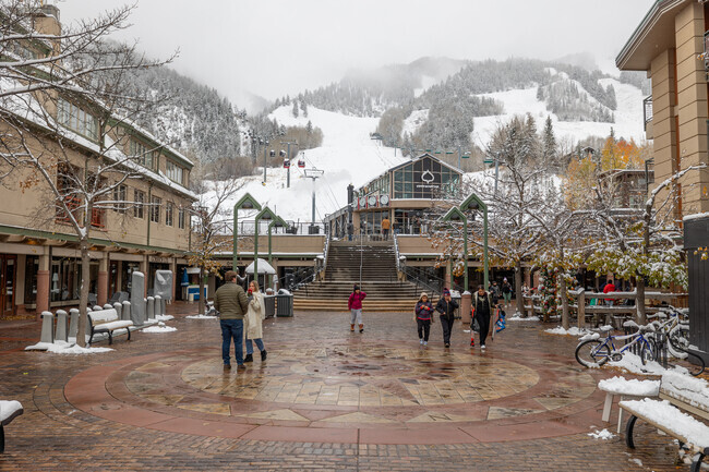 Aspen Mountain Ski Resort is easily accessible from the East End.
