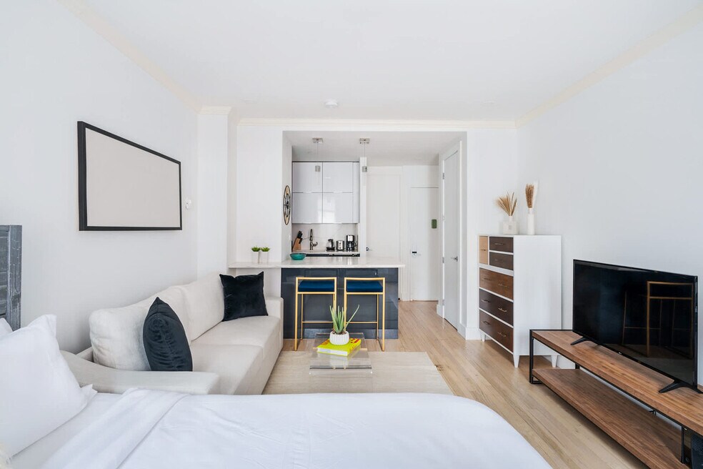 1597 York Ave unit FL4-ID1021958P, New York, NY 10028 - photo 1