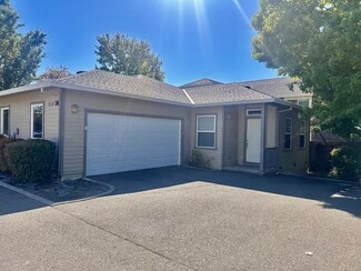 426 Piper St, Healdsburg, CA 95448