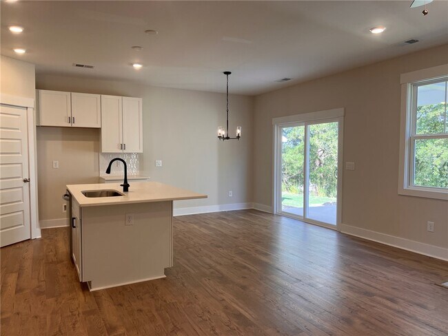 128 Tiger Lily Dr, Anderson, SC 29621 - photo 2