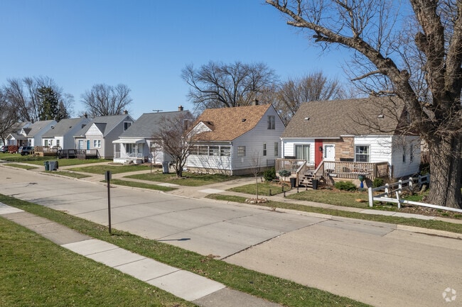 Cozy Bungalow homes line the streets of Hazel Park.