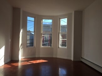 2548 14th Place Unit 2, Astoria, NY 11102