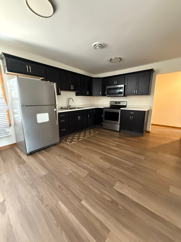 901 9th St SW Unit Upper, Cedar Rapids, IA 52404