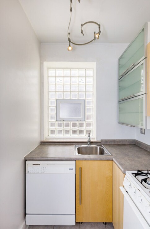 718 E 18th St, Des Moines, IA 50316 - photo 6