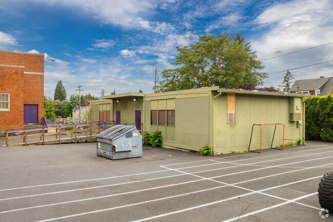 Extra learning and teacher spaces behind the Vernon School.