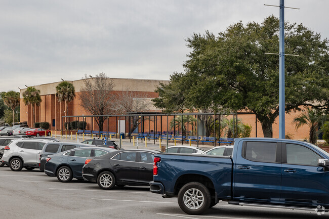 Colleton County Middle in Walterboro has a spacious parking lot.