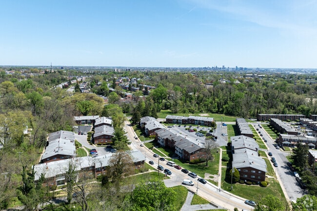 Hunting Hills, Baltimore, MD 21229 - photo 4