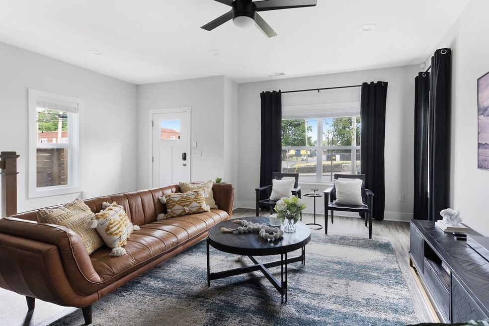 1600 Meharry Blvd unit ID1043922P, Nashville, TN 37208 - photo 1