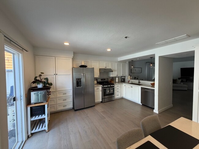 Cedar Glen, Lake Forest, CA 92630 - photo 6