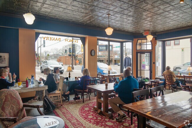 Sovereign Ground Coffee Company is a retailer, roaster, & brand of specialty coffee since 1999.