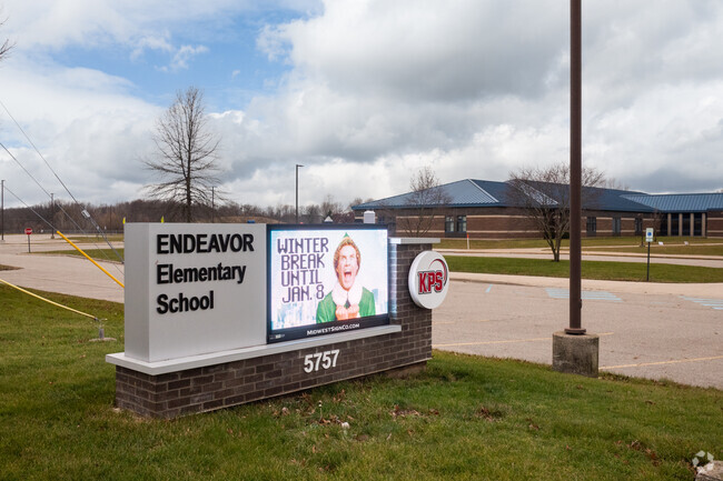 Endeavor Elementary School, Sign.