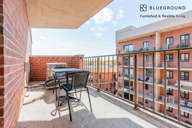 2500 Clarendon Blvd unit FL7-ID1168, Arlington, VA 22201 - photo 5