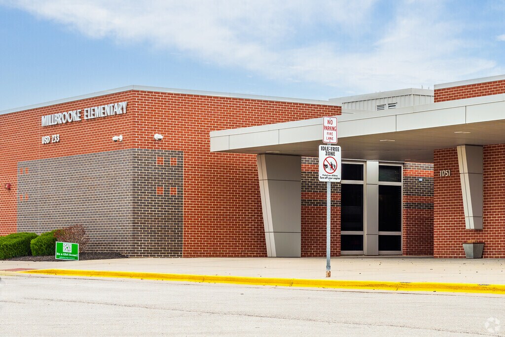 Millbrooke Elementary is part of the Olathe Unified School District.