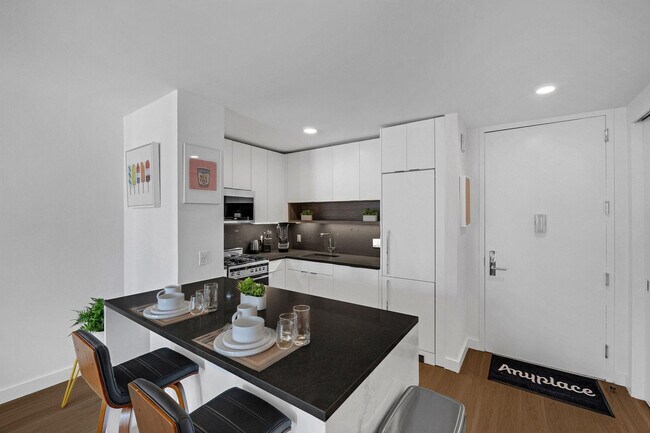 64B W 37th St unit FL21-ID1224044P, New York, NY 10018 - photo 7