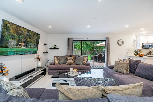 830 SW 14th Ct unit ID1287060P, Fort Lauderdale, FL 33315 - photo 7