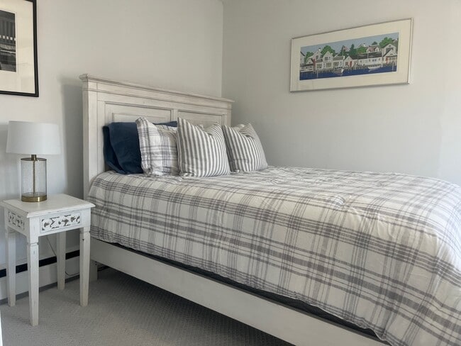 404 Thames St unit 3, Newport, RI 02840 - photo 7