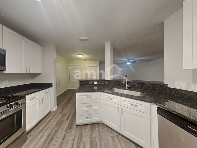 6714 Hidden Colony Ln, Dickinson, TX 77539 - photo 4