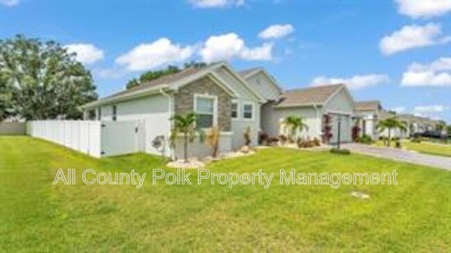 1095 Woodland Oaks Dr, Lakeland, FL 33813 - photo 5