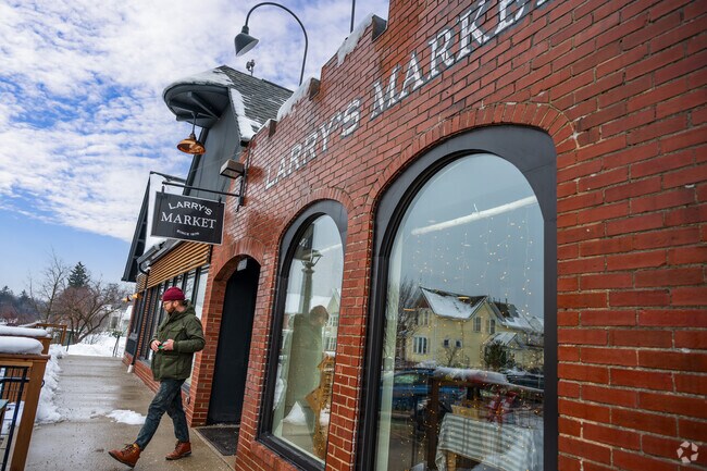 Larry's Market in Brown Deer is in the heart of the town