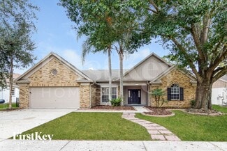 2612 Crestfield Dr, Valrico, FL 33596