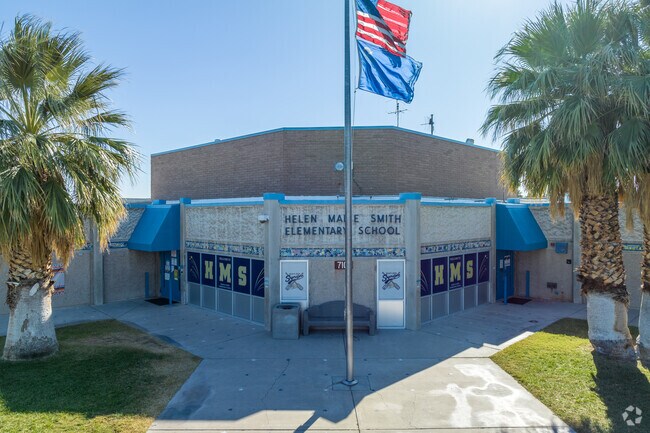 Helen M Smith Elementary School is a public school located in Las Vegas, NV.