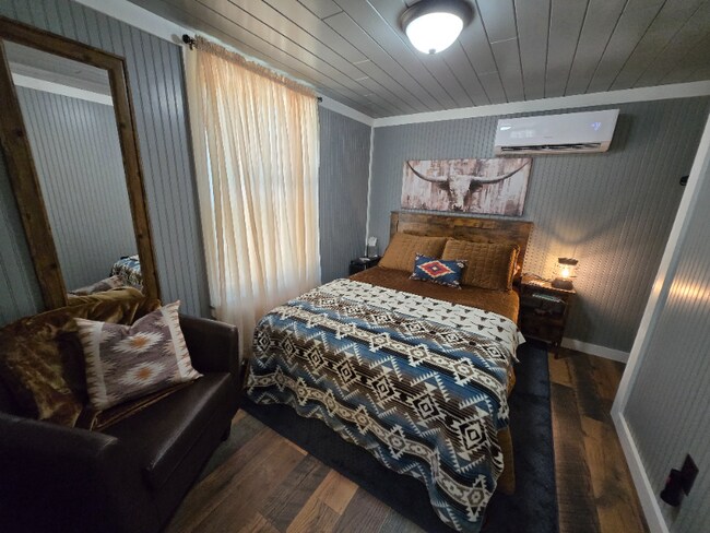 606 Blessing Ranch Rd unit 7, Liberty Hill, TX 78642 - photo 5