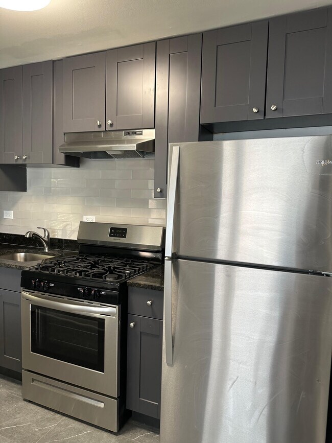 6259 N Milwaukee Ave Unit ONE BEDROOM, Chicago, IL 60646