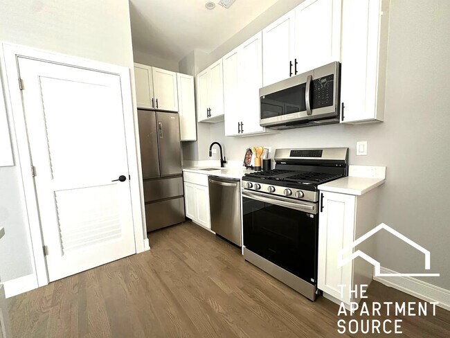 3837 N Wilton Ave unit 2, Chicago, IL 60613 - photo 5